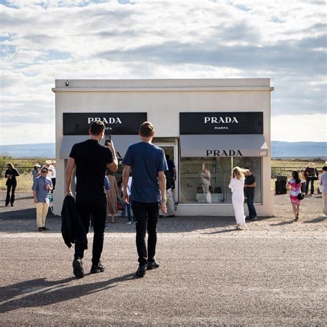 prada marfa history